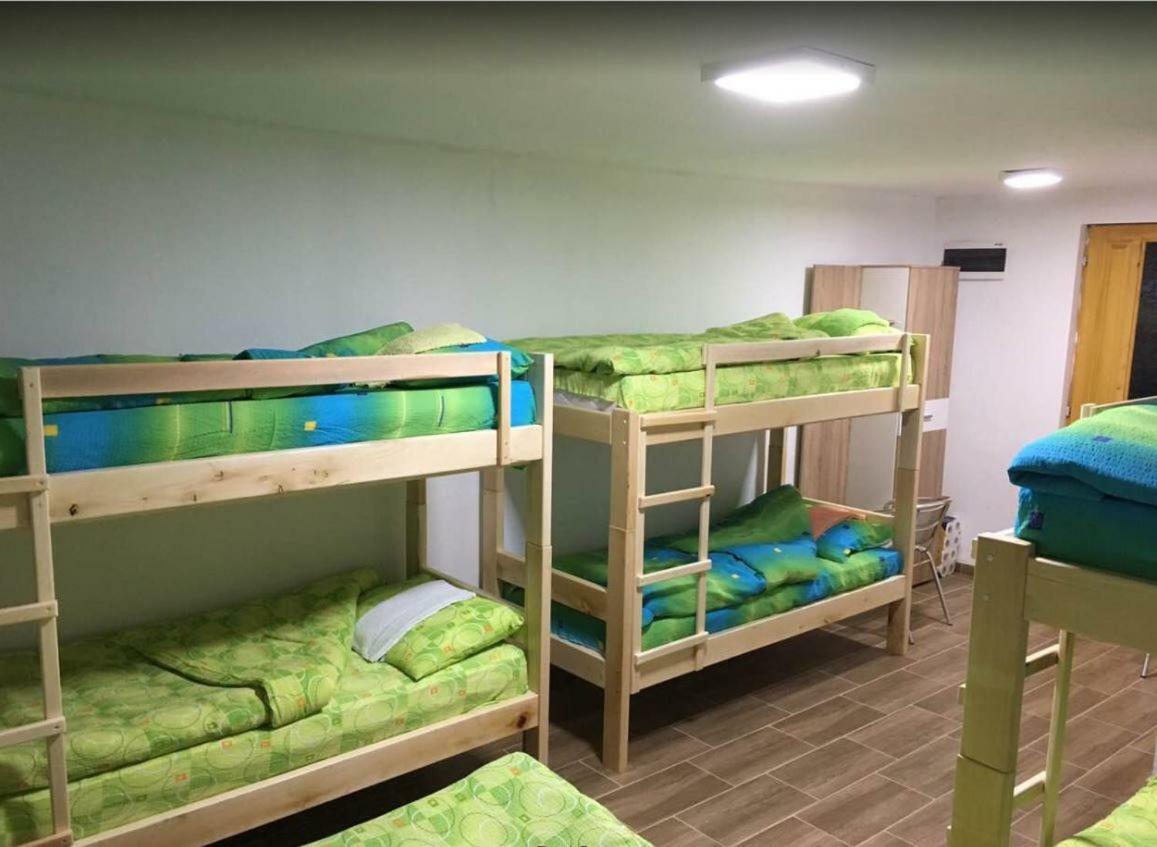 Domacinstvo Kod Gere Bed & Breakfast Crni Vrh Екстериор снимка