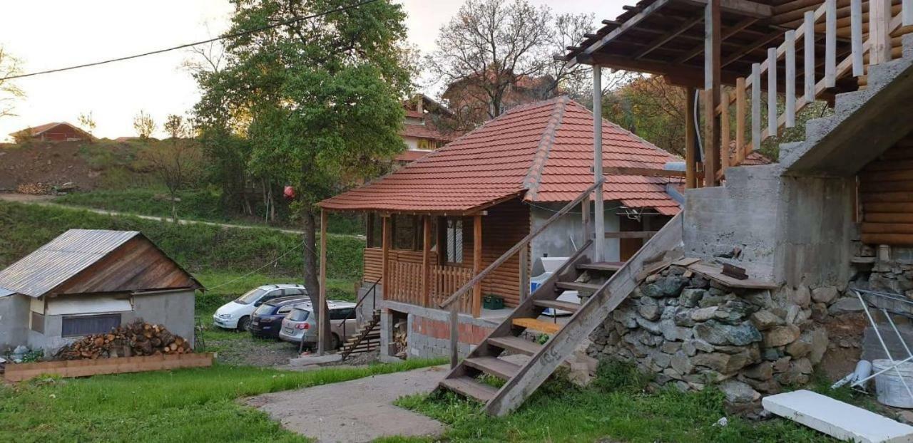 Domacinstvo Kod Gere Bed & Breakfast Crni Vrh Екстериор снимка