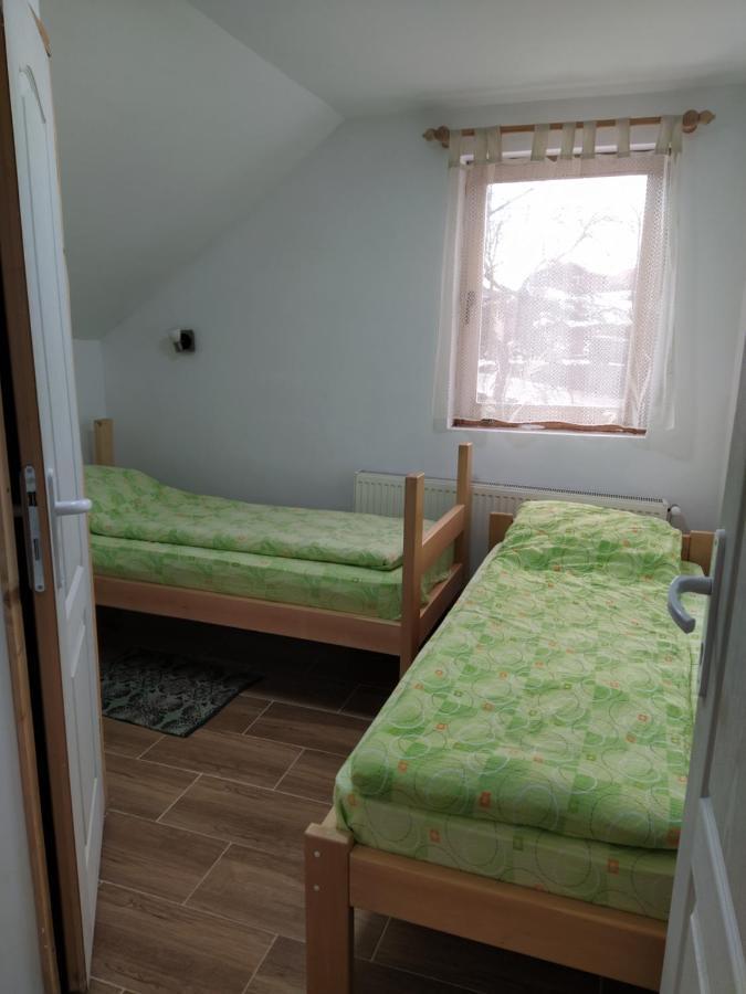 Domacinstvo Kod Gere Bed & Breakfast Crni Vrh Екстериор снимка